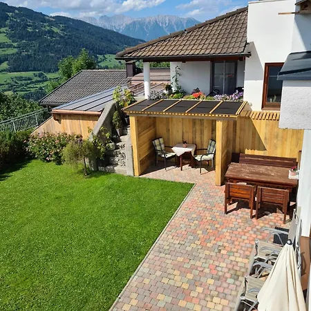 Huter Apartment *
